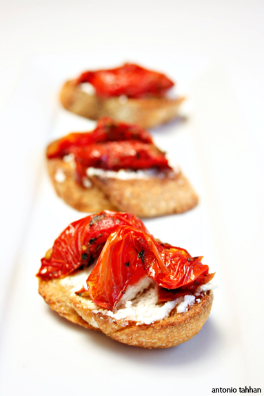 roasted tomato crostini 2