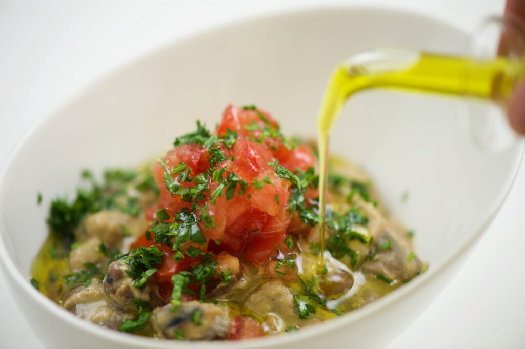 ful in tahini sauce (فول بالطحينة) ful in tahini sauce (فول بالطحينة)